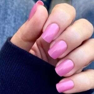 Red Aspen Nail Dashes-ROSA+ RASPBERRIES